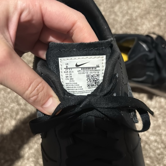 Nike Air Force 1 - Picture 3 of 5